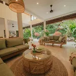 Villa Eight